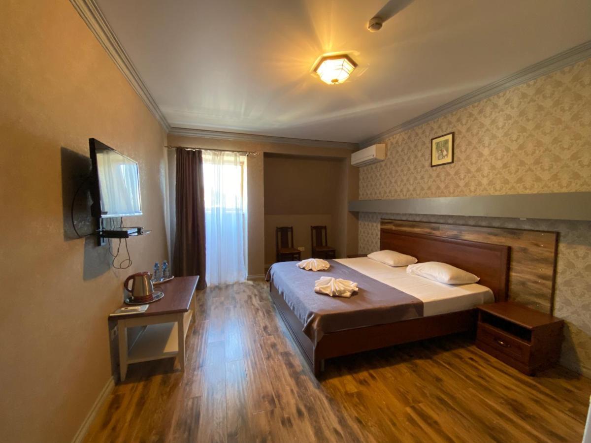 Spa Hotel Karakas スフミ エクステリア 写真