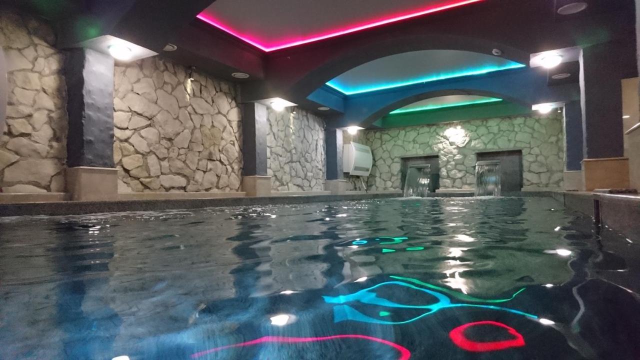Spa Hotel Karakas スフミ エクステリア 写真